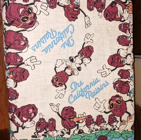 California Raisin Bandana - Picture 1 of 1